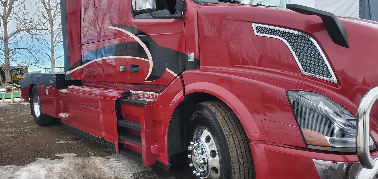 CANStep Volvo Model VNL Gen 2 - Only Years 2004 to 2017- (One Step Assembly Fits Driver or Passenger)