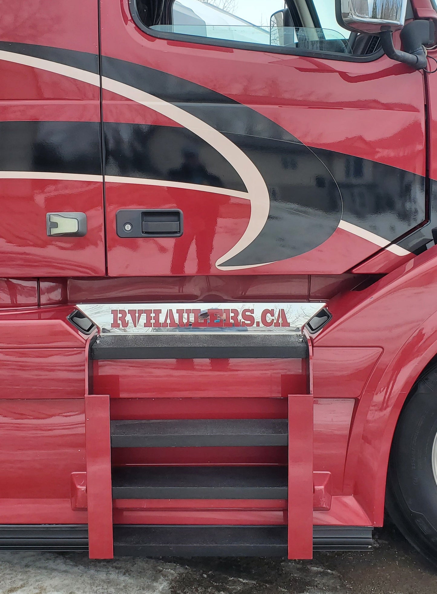 CANStep Volvo Model VNL Gen 2 - Only Years 2004 to 2017- (One Step Assembly Fits Driver or Passenger)