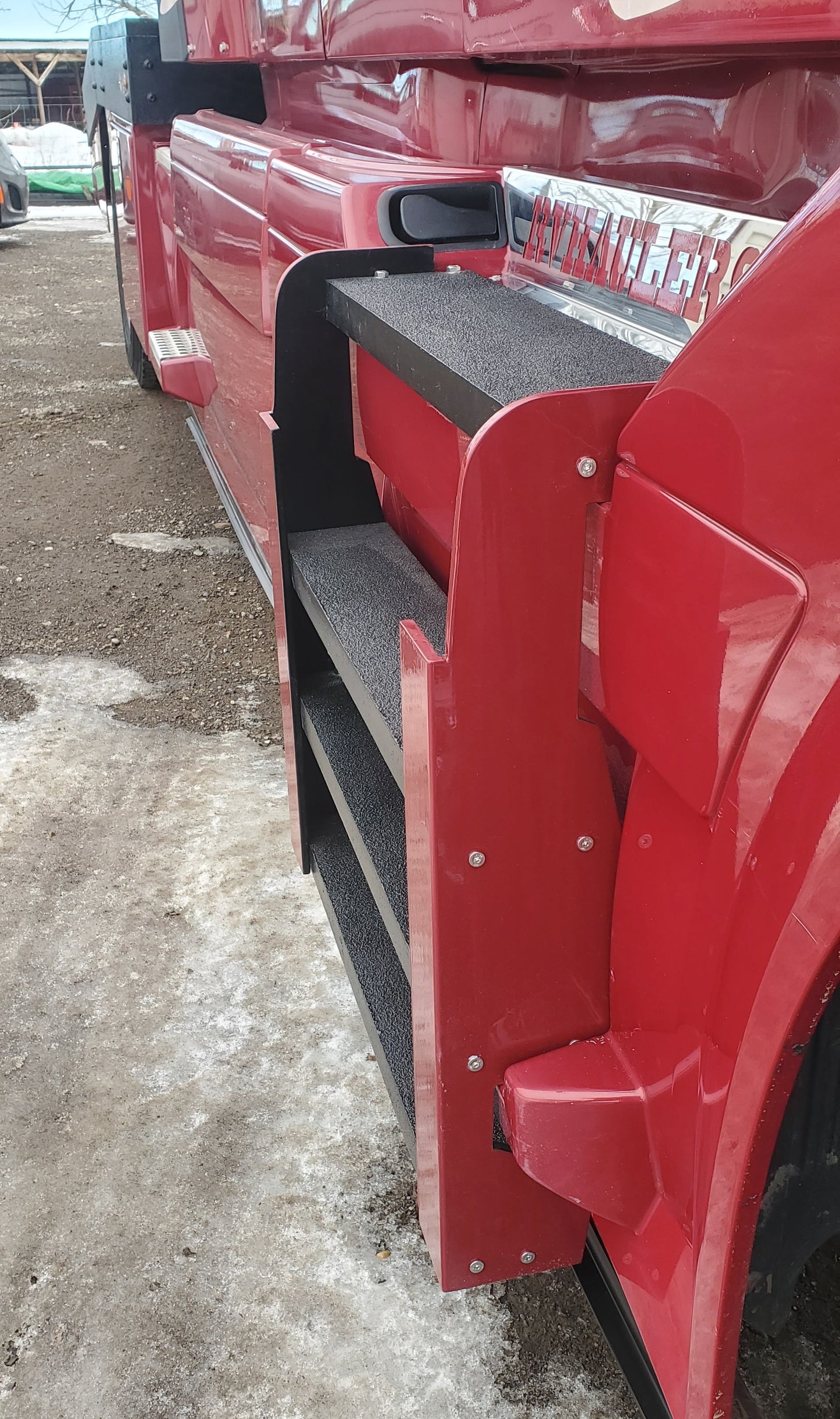 CANStep Volvo Model VNL Gen 2 - Only Years 2004 to 2017- (One Step Assembly Fits Driver or Passenger)