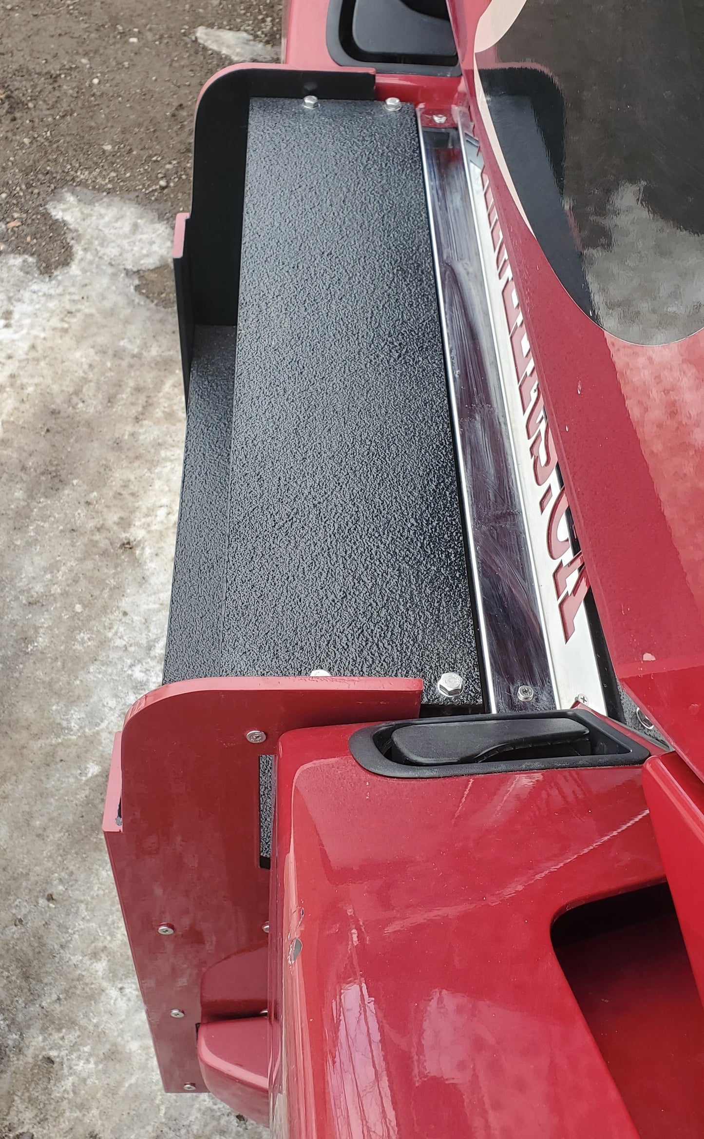 CANStep Volvo Model VNL Gen 2 - Only Years 2004 to 2017- (One Step Assembly Fits Driver or Passenger)