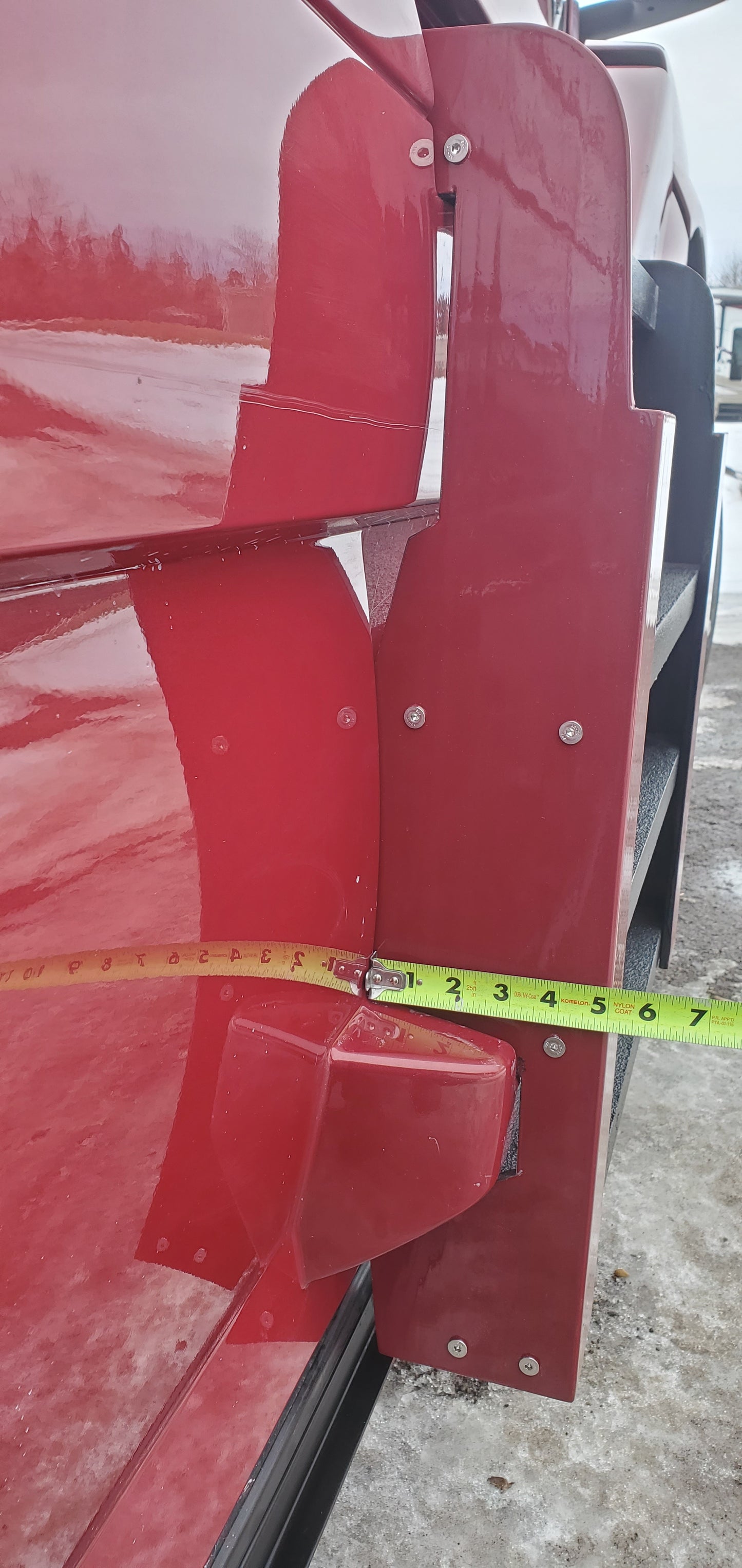 CANStep Volvo Model VNL Gen 2 - Only Years 2004 to 2017- (One Step Assembly Fits Driver or Passenger)